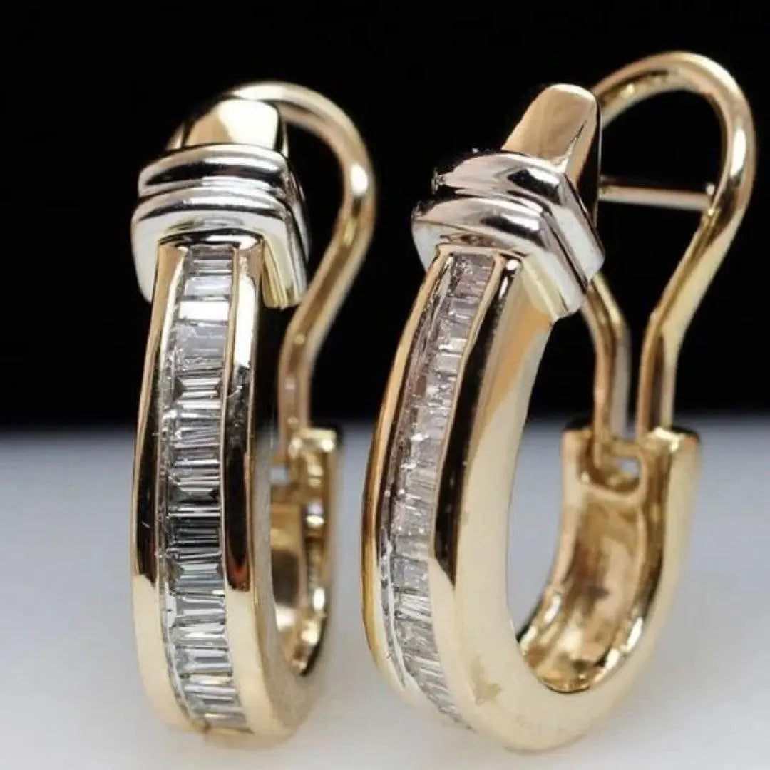 Vintageörhängen i guld med diamanter