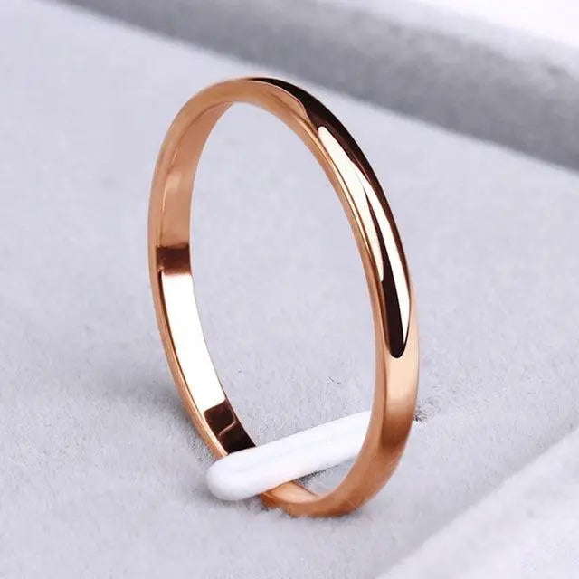 Enkel ring i guld och silver