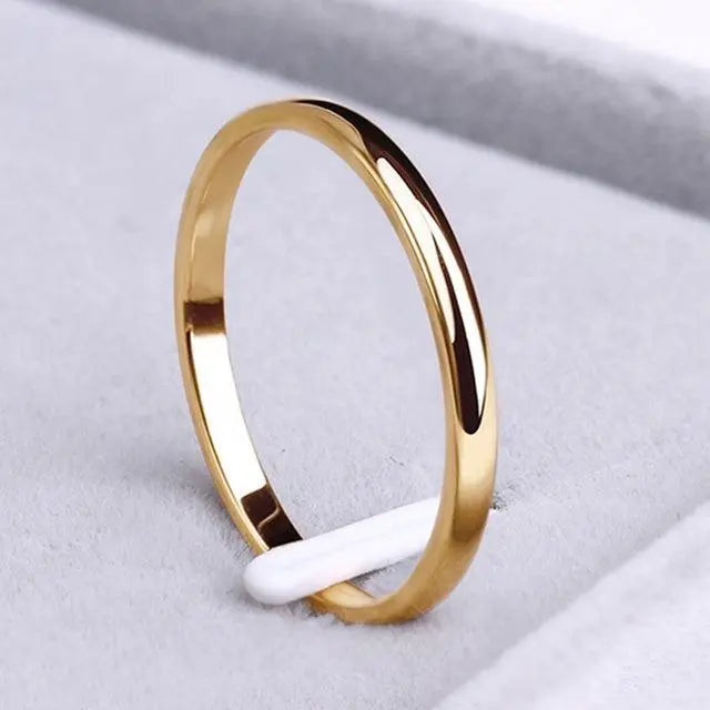 Enkel ring i guld och silver
