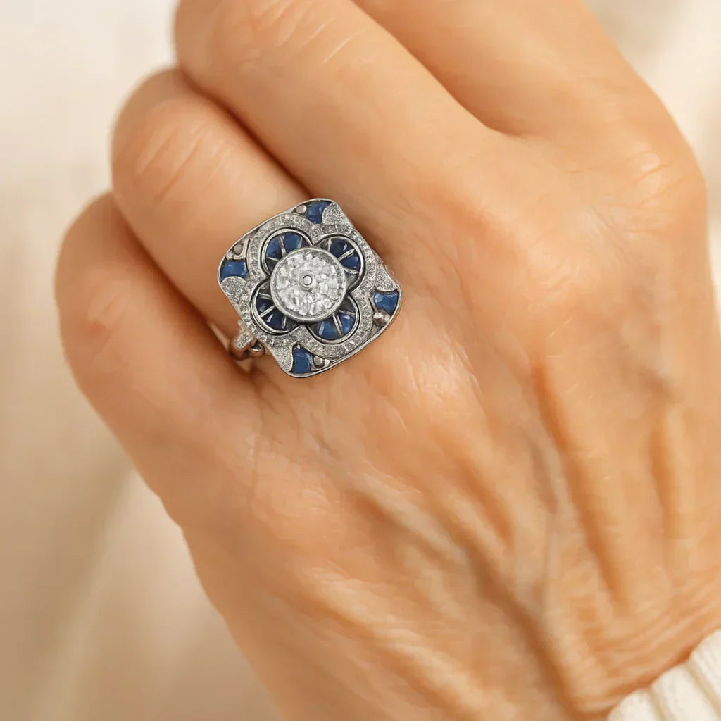Vintagering i silver med blå zirkonia
