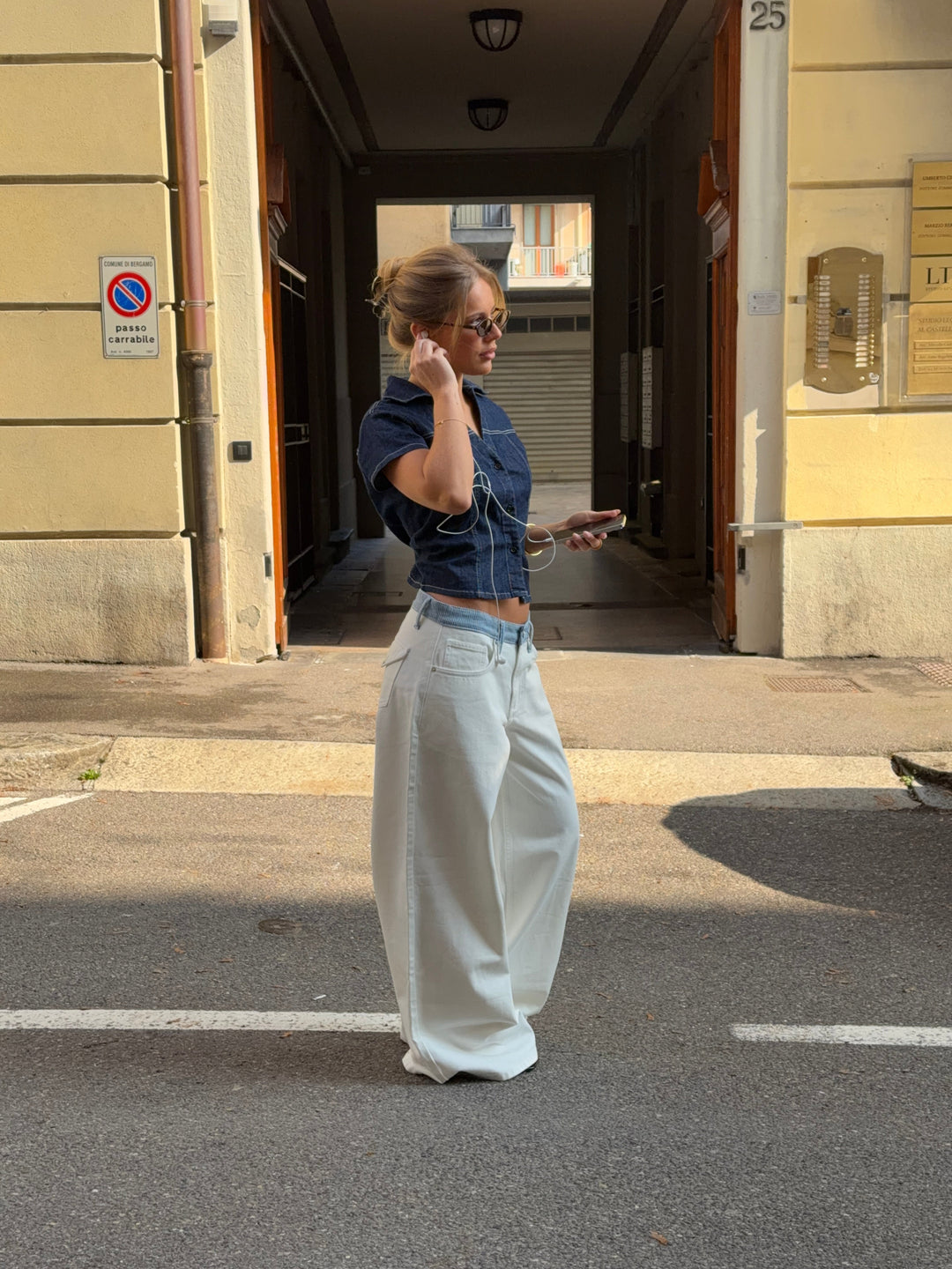 Bjork striped low-waisted loose jeans - White/Blue
