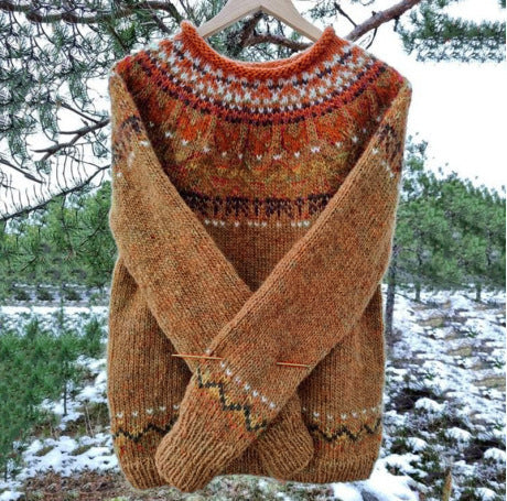 Madeline – Warm Sweater with a Classic Woven Pattern