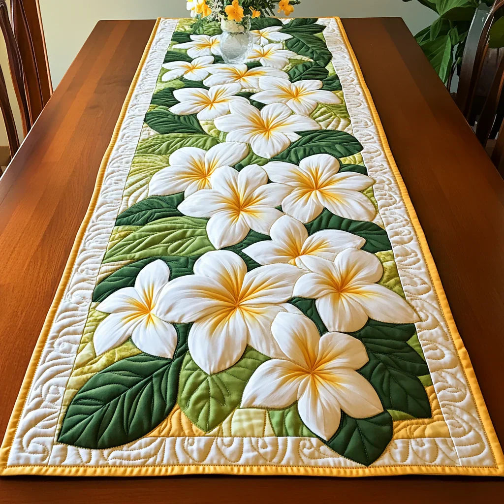Quiltad bordstablett – Frangipaniblommor