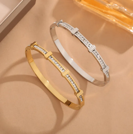 Geometriskt öppet armband i dubbla lager med zirkon