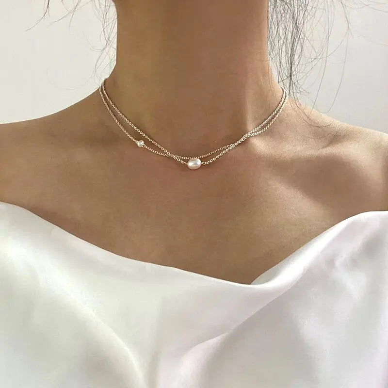 Halsband med sötvattenspärlor