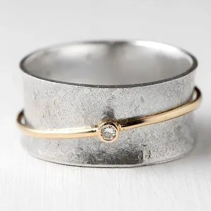 Vintagering i silver med zirkon och guldpläterade tråddetaljer